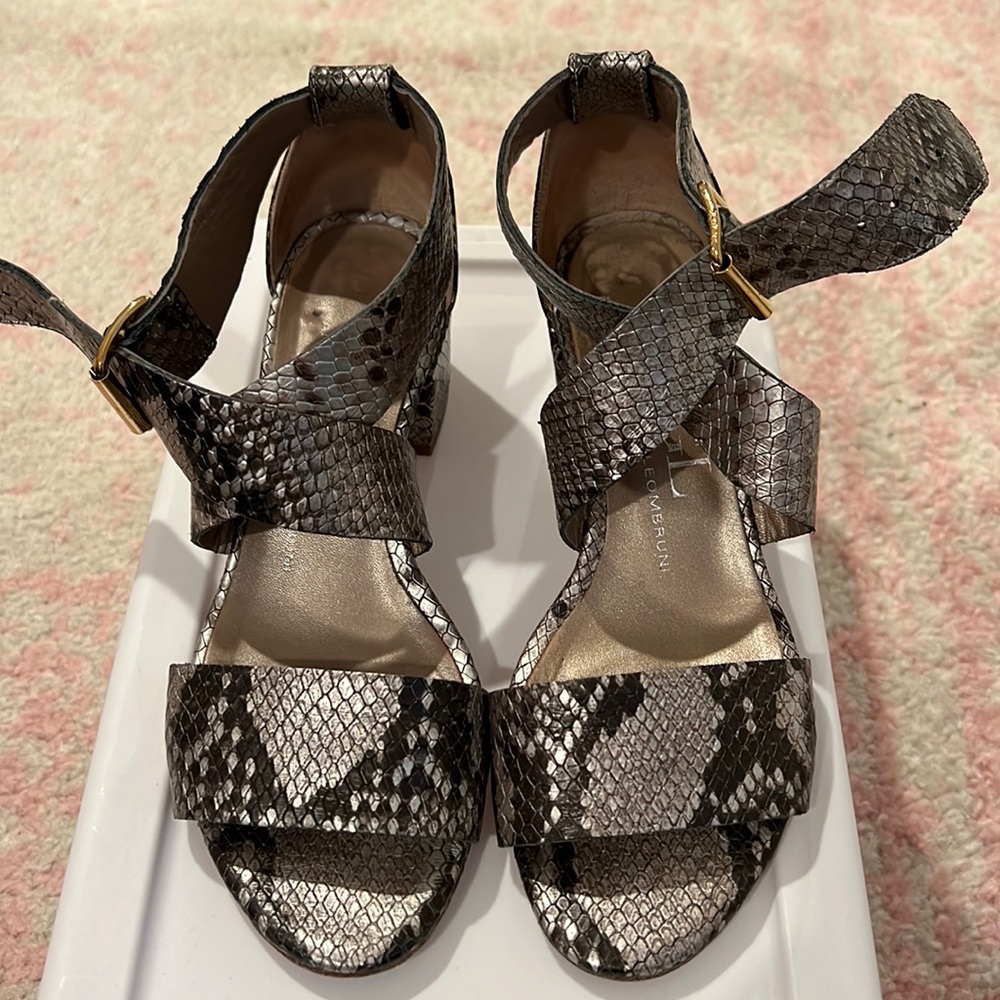 AGL sandal
